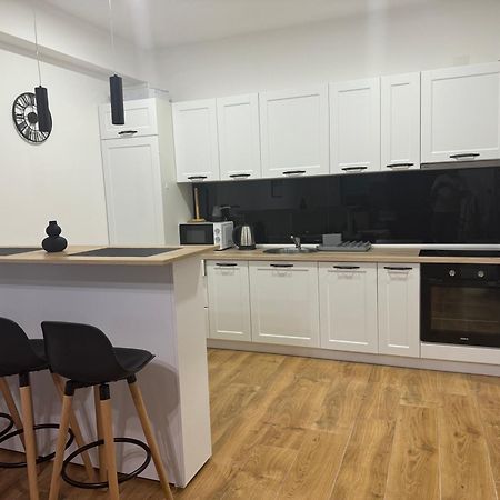 Nejra Apartment Улцин Екстериор снимка